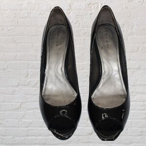 Tahari Black Patent Leather Peep Toe